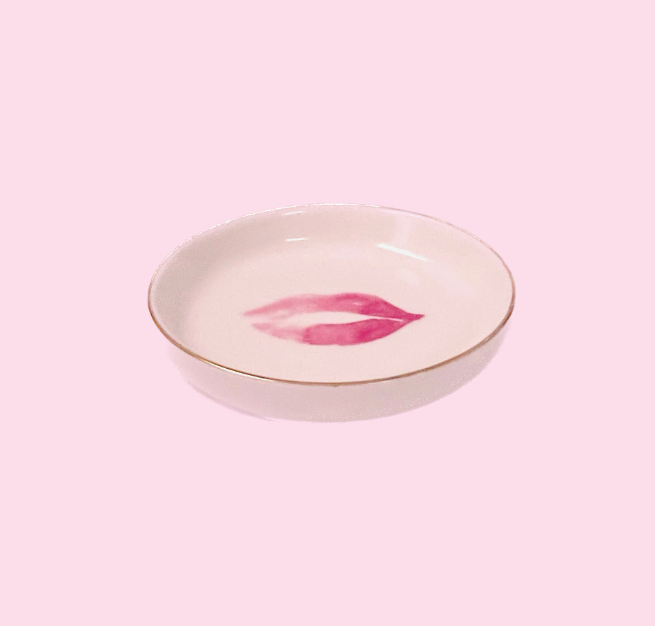 4" Glass Round Rolling Tray with Pink Lips